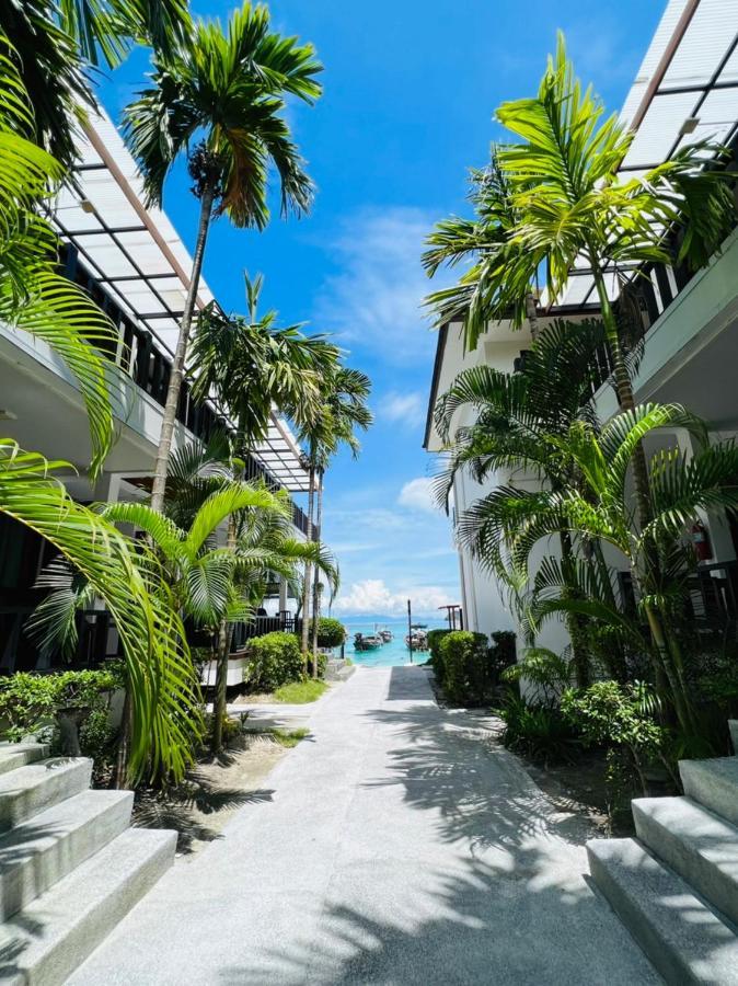 ホテル カバナ リペ ビーチ リゾート リペ島 エクステリア 写真